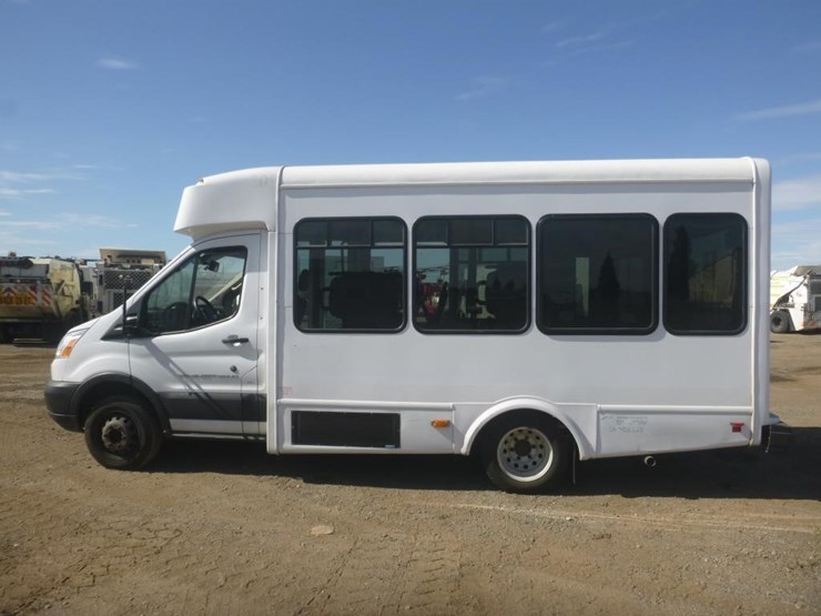 2019-ford-transit-image-5
