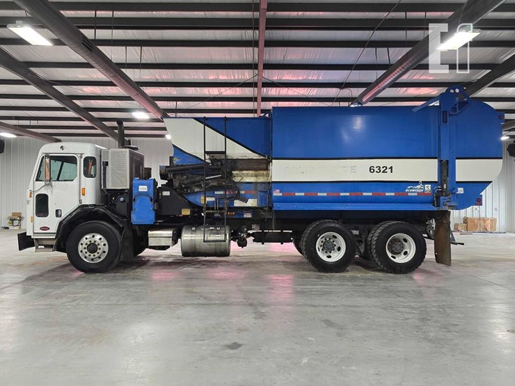 2017-peterbilt-320-image-5