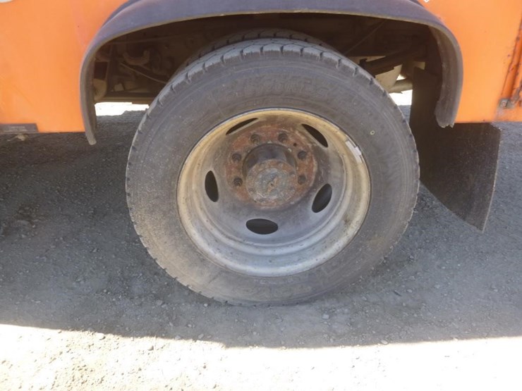 2001-ford-f450-image-23