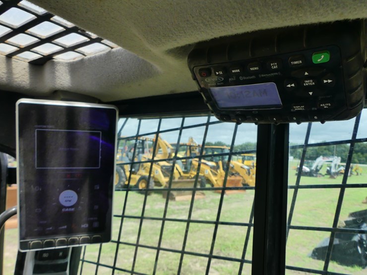 case-tv450b-image-17