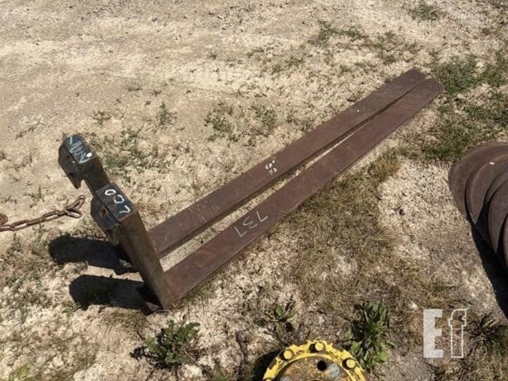 skid-steer-forks-image-2
