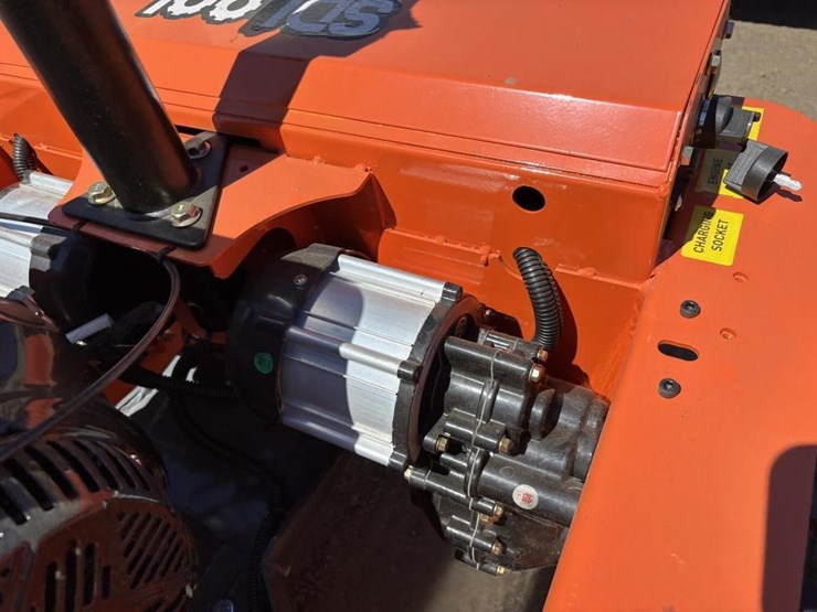 2026-sdlool-lm1000q-rc-flail-mower-image-16