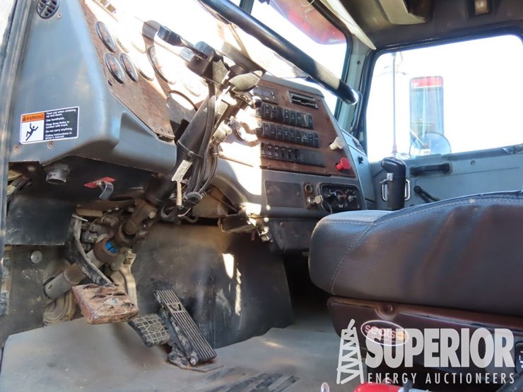 2011-western-star-4900-image-9