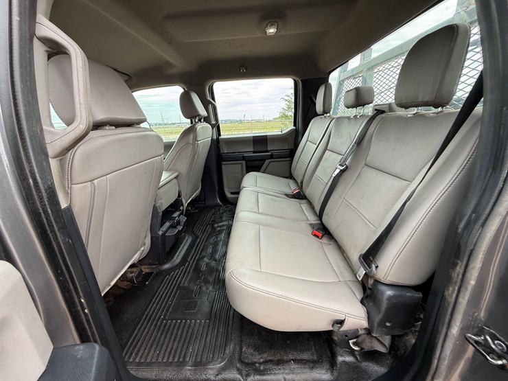 2022-ford-f250-image-21