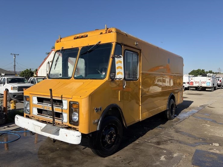 1988-utility-van-image-1
