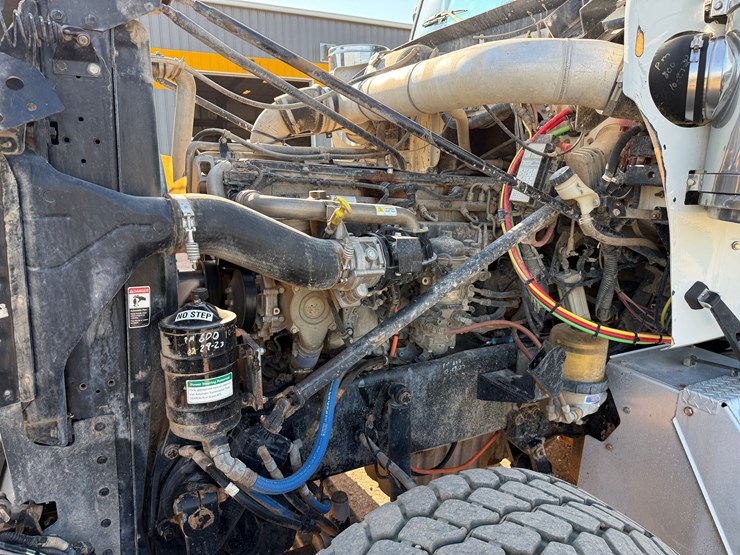 2015-western-star-4900-image-40