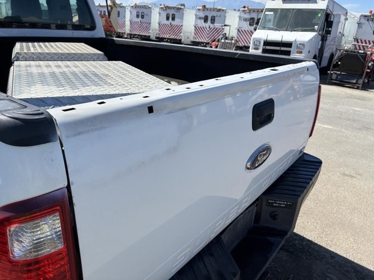 2011-ford-f250-xl-image-5