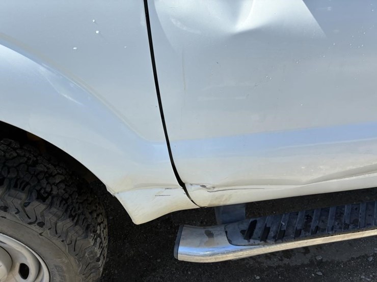 2011-ford-f250-xl-image-9