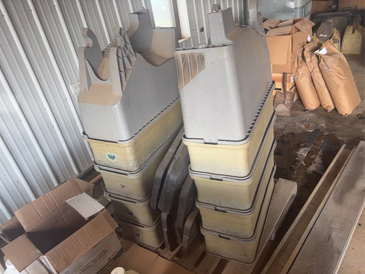 pallet-of-planter-boxes-image-1