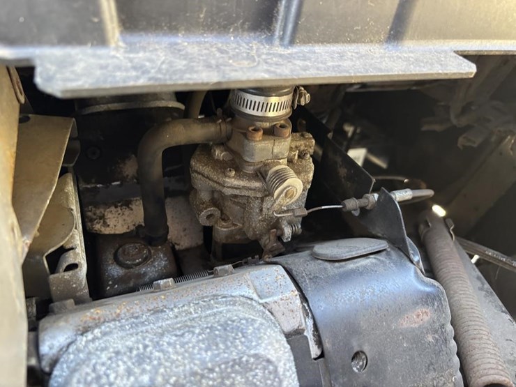 2014-john-deere-gator-xuv-550-image-25