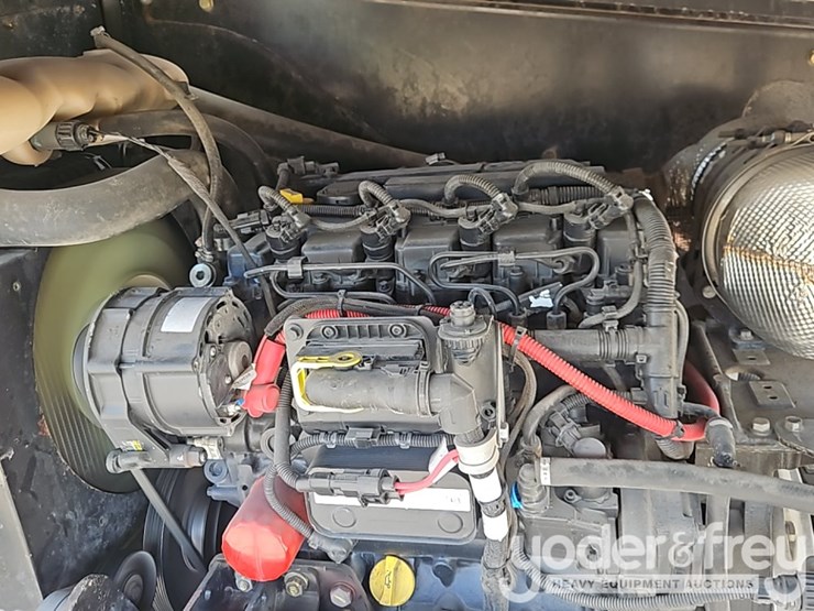 2018-jlg-460sj-image-14