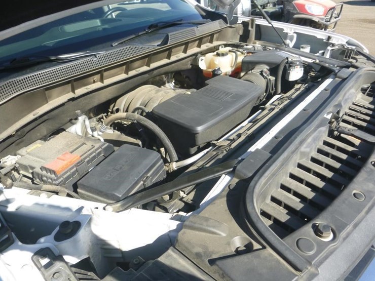 2020-chevrolet-1500-image-11