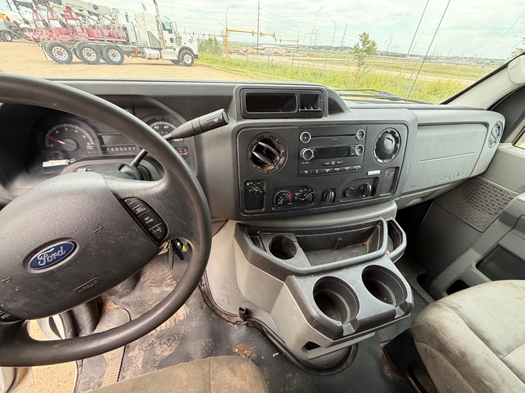 2018-ford-e450-sd-image-14