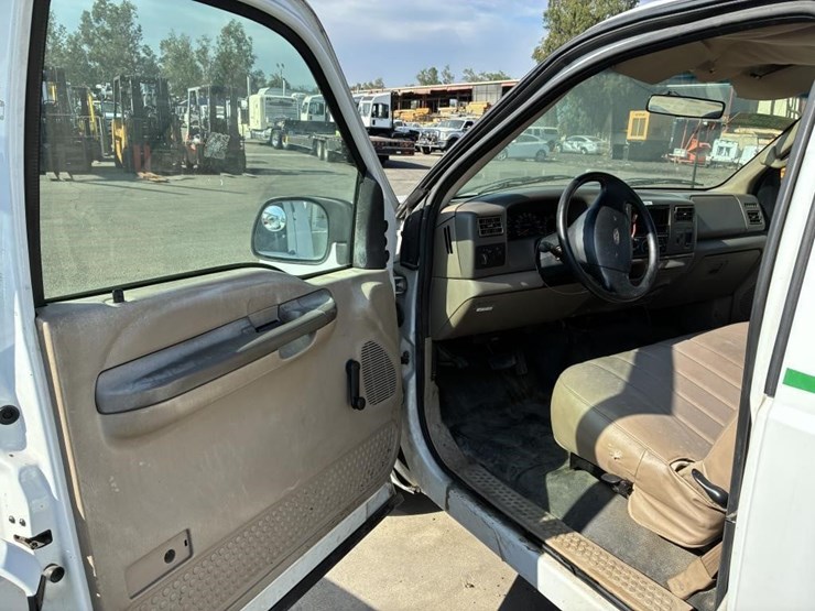 2001-ford-f250-image-15