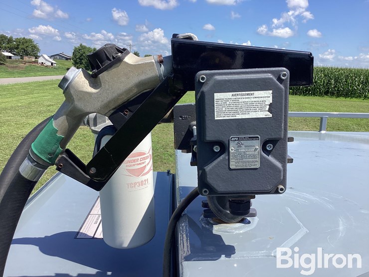 2019-thunder-creek-equipment-ev-750-image-15