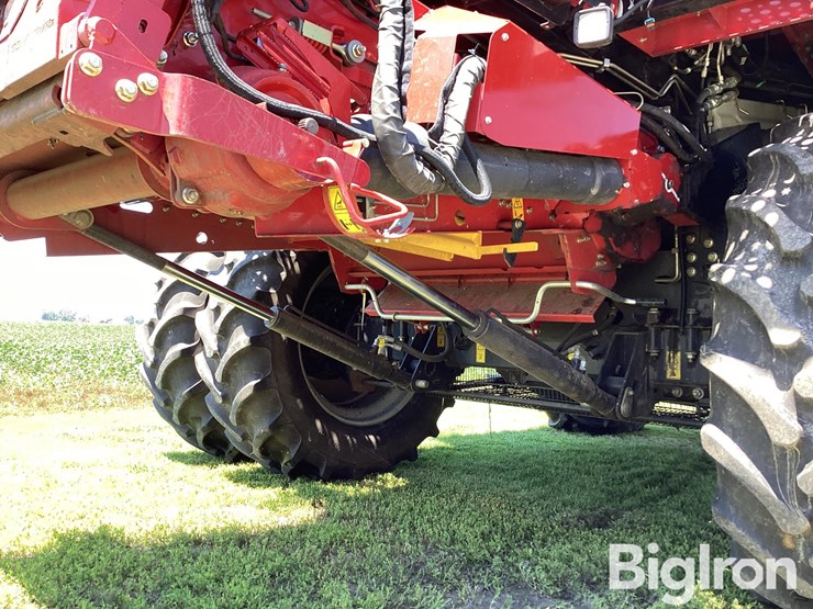 2019-case-ih-8250-image-10