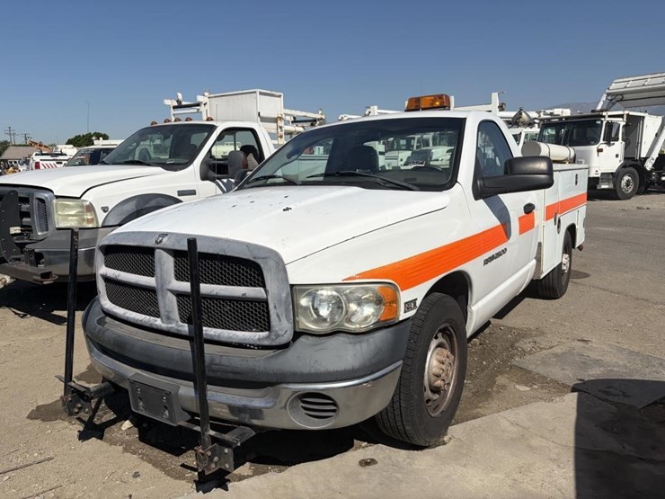 2005-dodge-ram-2500-image-1