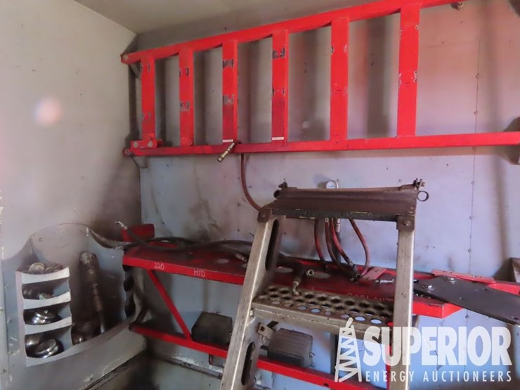2009-van-truck-body-enclosed-lube-trailer-image-8