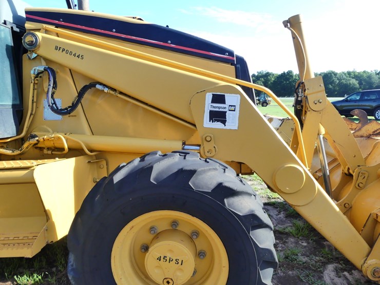 caterpillar-416d-image-15
