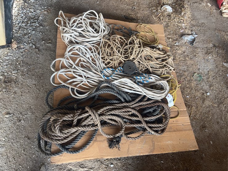 pallet-of-misc.-ropes-image-4