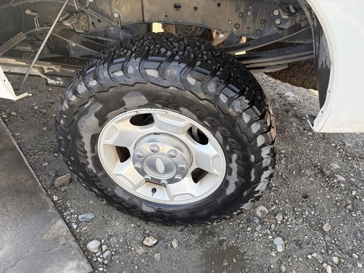 2011-ford-f350-image-5