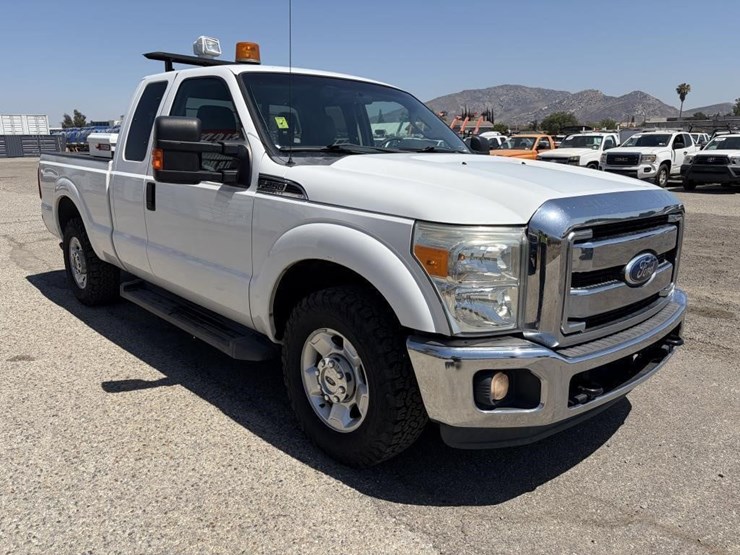 2011-ford-f250-image-2