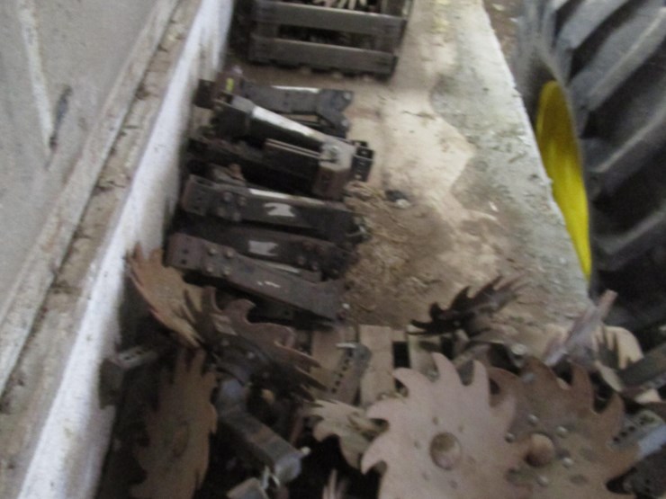row-cleaners-&-mounting-brackets-image-4