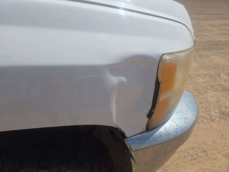 2013-chevrolet-silverado-2500-image-3