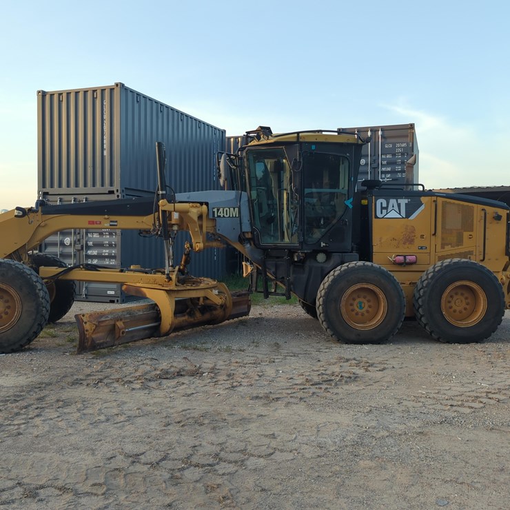CATERPILLAR 140M