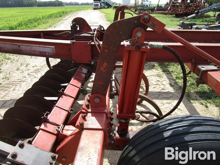 hesston-2540-image-14