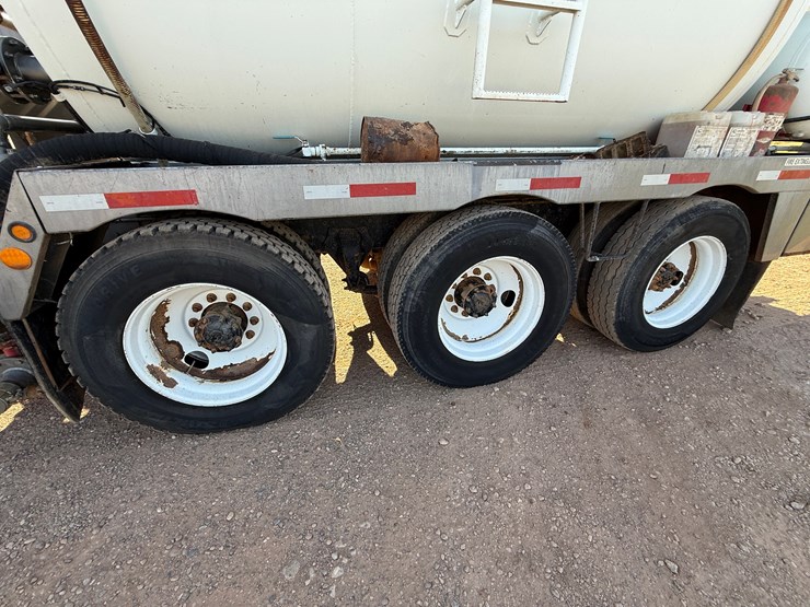2015-western-star-4900-image-15