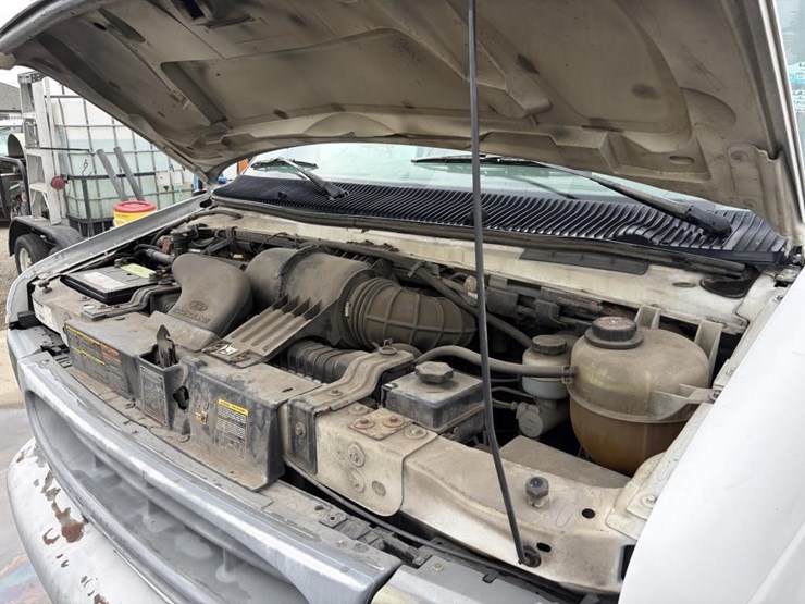 2001-ford-e350-image-7