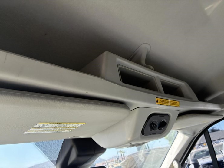 2018-ford-transit-image-19