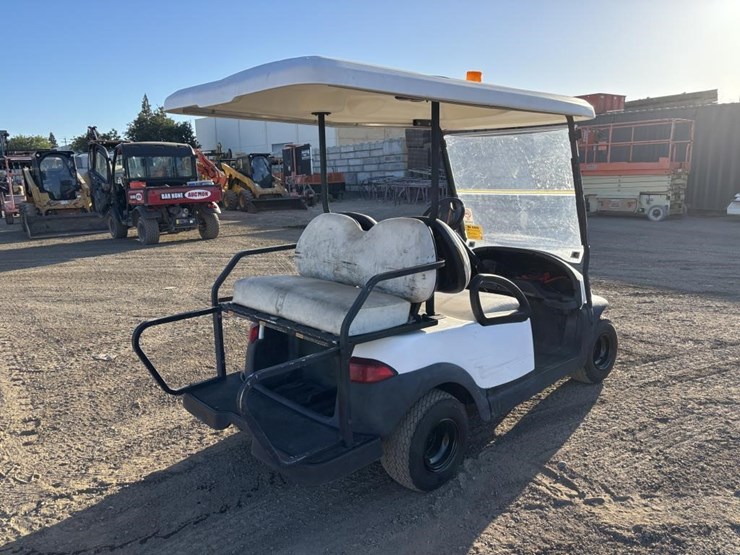 club-car-golf-cart-image-3