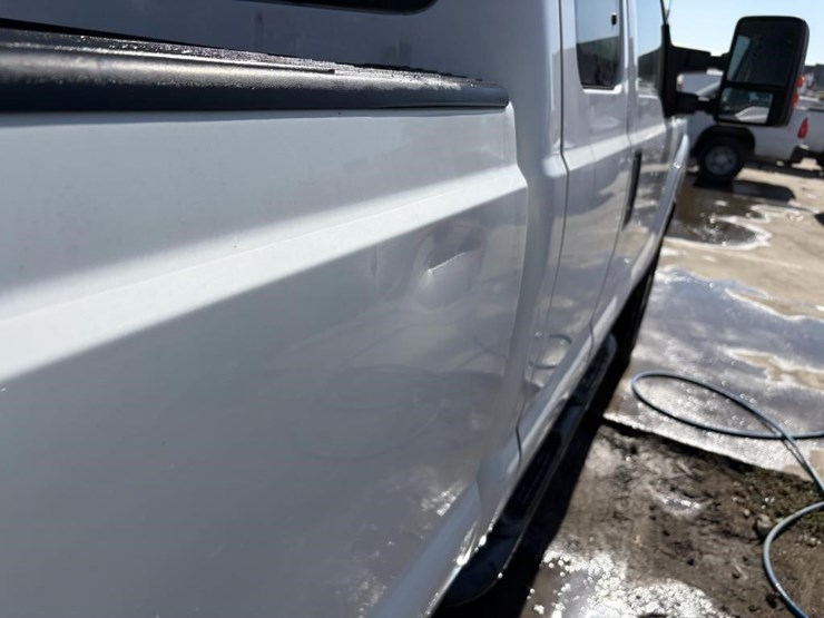 2011-ford-f250-xl-image-12