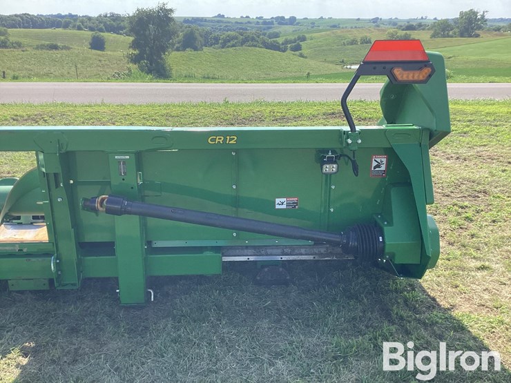 2025-john-deere-cr12-image-19