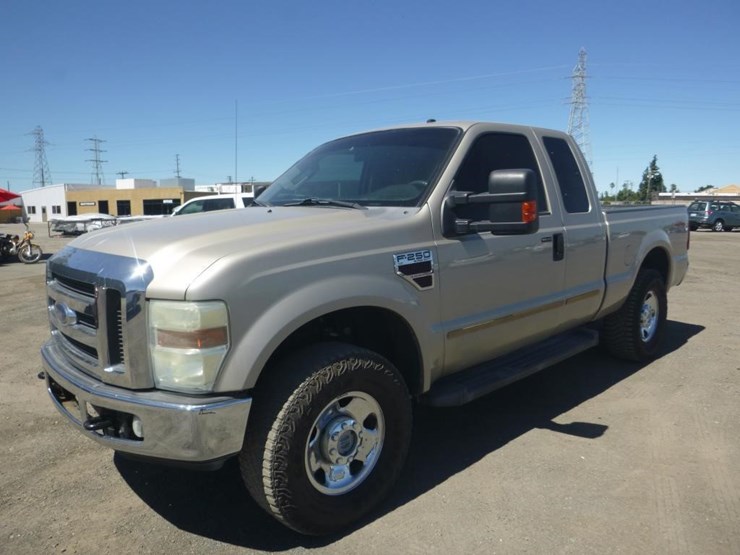 2008-ford-f250-image-1