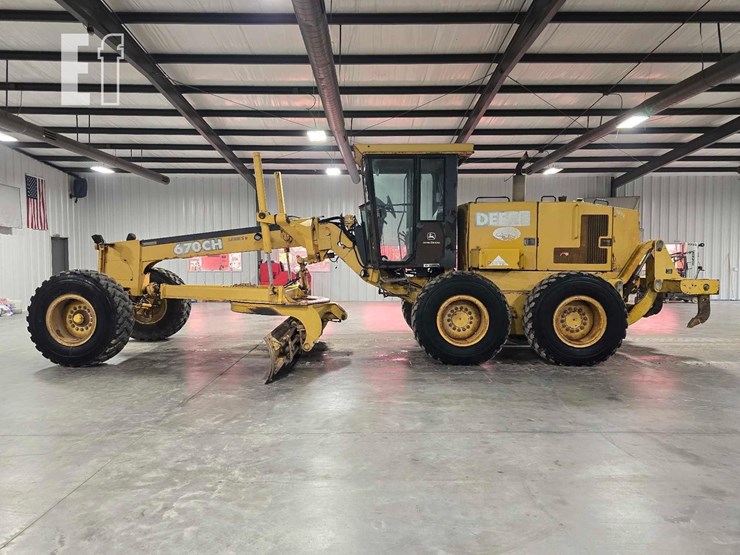 2006-deere-670ch-ii-image-5