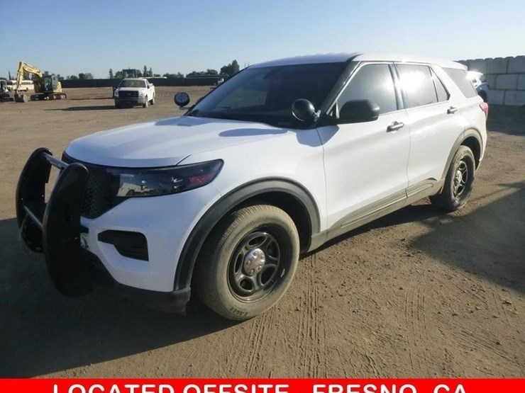 2020-ford-explorer-image-1