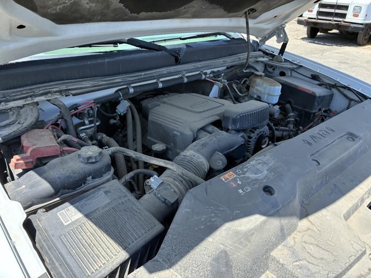 2012-gmc-sierra-2500-image-8