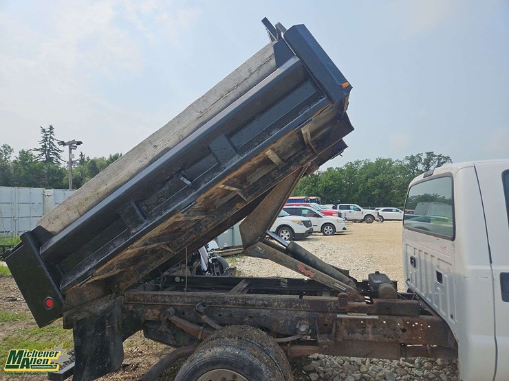 2003-ford-f450-image-30
