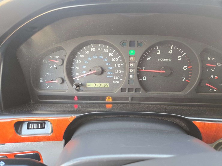 2000-toyota-landcruiser-image-17