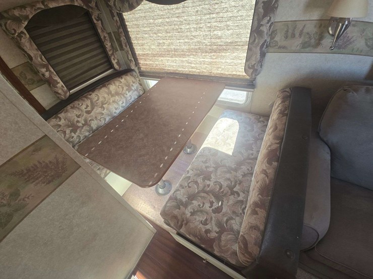2006-keystone-outback-travel-trailer-image-21
