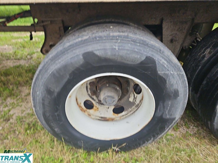 2014-utility-53-ft-image-16