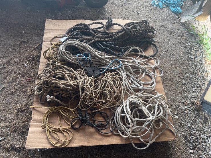 pallet-of-misc.-ropes-image-2