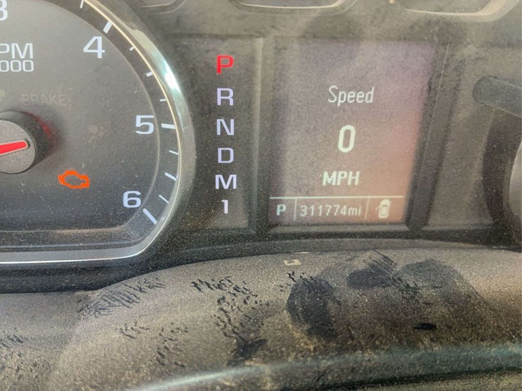 2015-chevrolet-silverado-2500-image-54