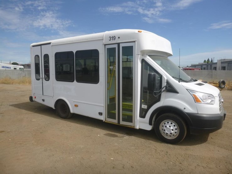2019-ford-transit-image-2