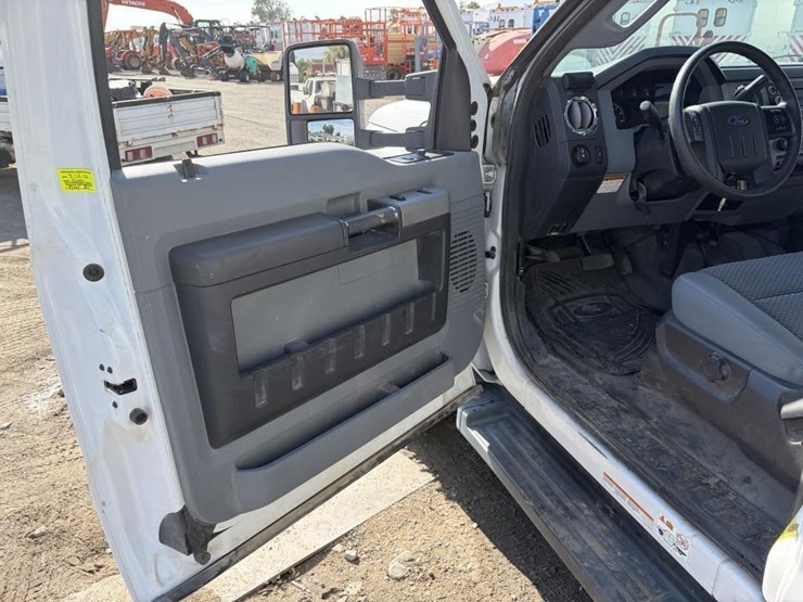 2016-ford-f450-xlt-sd-image-16