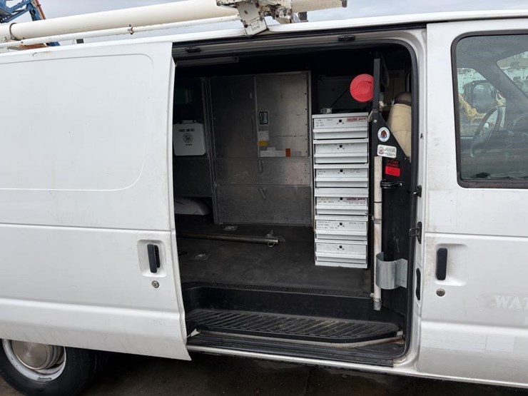 2001-ford-e350-image-11
