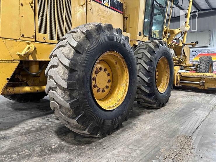 2001-caterpillar-140h-image-28